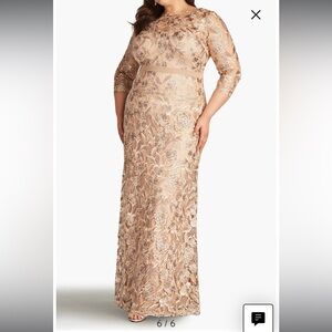 Old Money Vibes Glam Rose Gold Floral Tadashi Shoji Lace Gown Size 22